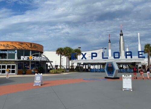 This Florida Landmark Inspires By Keeping Retired Astronauts Employed So You Can Meet Them In Person