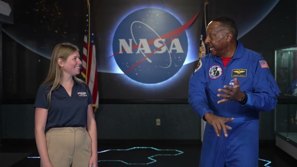 The Information Center Space Center Visitor Complex | SUPERPOBYT Travel