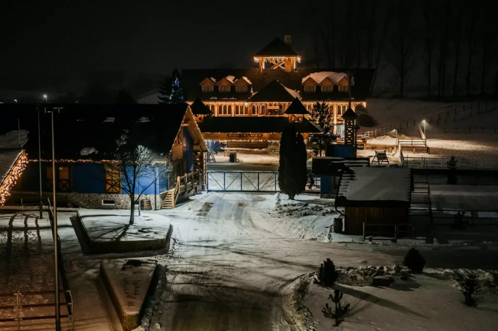 Absolutely Awesome Fairytale Travel Experience of Winter In Nestville Park Located In Slovakia | SUPERPOBYT Travel
