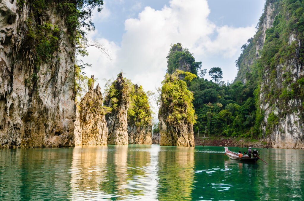 Everything You Need To Know Before And When Is Great To Visiting Khao Sok National Park | SUPERPOBYT Travel